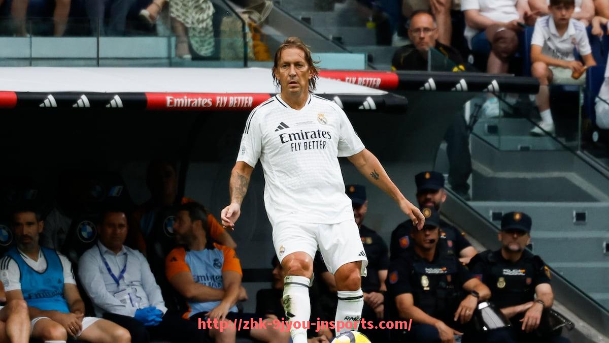 J9九游会登录入口-NBA季后赛成绩单完整版及球员数据对比