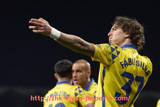 J9九游会登录入口-2016-2017赛季英超球员榜单及顶尖球员表现详解